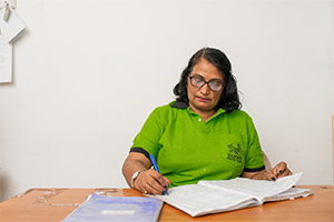 ADMINISTRATIVE ASSISTANT